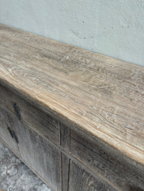 Prachtig groot lang oud vergrijsd houten dressoir televisie kast tv meubel 264 cm lang landelijk sober werkbank Sidetable keukenblok wandkast 149