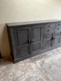 Landelijk groot vergrijsd grijs houten dressoir 224 x 53 X H120 cm wandmeubel stoer lades deurtjes werkbank Sidetable