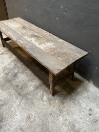 Prachtige oude vergrijsd houten tafel salontafel bijzettafel landelijk stoer vergrijsd hout houten tafel