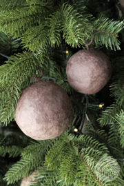Mooie organische kerstbal kerstballen aubergine 10 cm landelijk stoer sober shabby