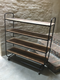 Groot industrieel kledingrek kleren Schoenenrek trolley kast vintage winkelrek keukenrek rek met aal hout 4 houten legplanken landelijk legplank wieltjes trolley