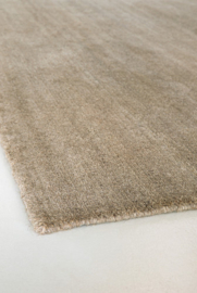 Handgeknoopt uni taupe