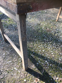 Oude landelijke industriële eettafel 150 x 75 cm naturel hout houten Sidetable bureau buro klaptafel werkbank werktafel oud vintage stoer