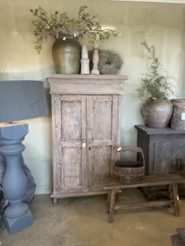 Mooi oud vergrijsd houten kast kastje 2 deurs biedermeier landelijk stoer
