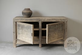 Prachtig groot oud vergrijsd houten dressoir wandmeubel sidetable 2 deurs sideboard landelijk 146 x 44 x H84 cm