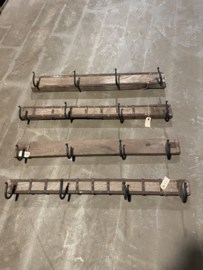 Houten wandkapsyok met metalen haken landelijk industrieel vintage stoer