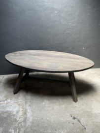 Robuuste oud vergrijsd houten ovale tafel 200 x 110 cm kloostertafel tafel eettafel landelijk industrieel stoer vintage retro urban leestafel ovaal