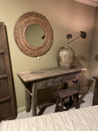 Oud vergrijsd houten sidetable wandtafel sideboard ladekast landelijk stoer sober 140 cm