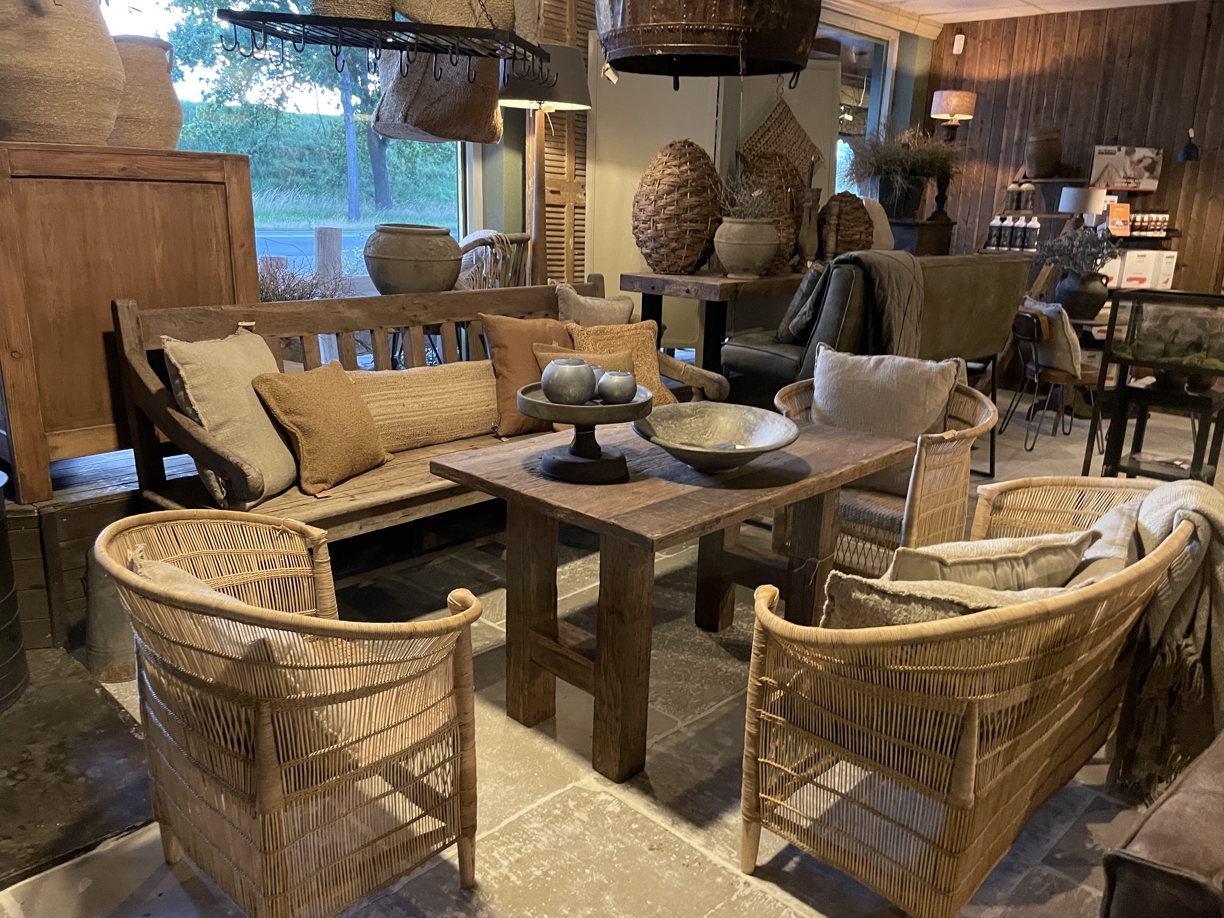 Prachtige naturel rotan rieten bank bankje stoel Malawi cane love Seat chair fauteuil lounge natural landelijk sober Ibiza