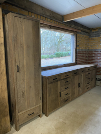 Prachtig mega groot stoer grof houten kast ladekast met deurtjes Dressoir keukenblok ladekast Brussel deurtjes tv kast televisiemeubel landelijk robuust industrieel 275 x 50 x H95 cm