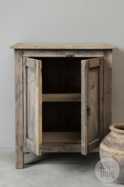 Oud vergrijsd houten kastje wastafel meubel dressoir landelijk stoer H76 X 59 x 35 cm