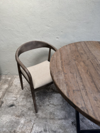 Vergrijsd houten stoel met stoffen zitting armstoel stoelen eetkamerstoelen met armleuning landelijk modern strak rond