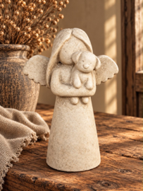 Brynxz angel en dog engeltje met hond hondje majestic taupe gebroken wit kerst beschermengeltje D13 x H18 cm