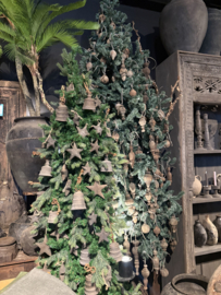 Vergrijsd houten klok kerstklok aan jute touw jingle bell kerst hout kerstbal landelijk sober klein