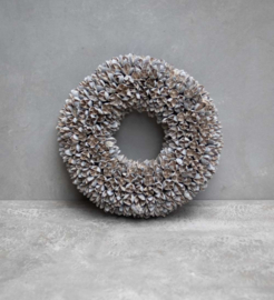 Mooie krans bakuli wreath 30 cm vergrijsd white wash beuk beukenootjes