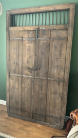 Oude grote houten deur luiken in kozijn poort deuren poorten stoer landelijk boeren dubbele deur 235 x 131 x 10 cm