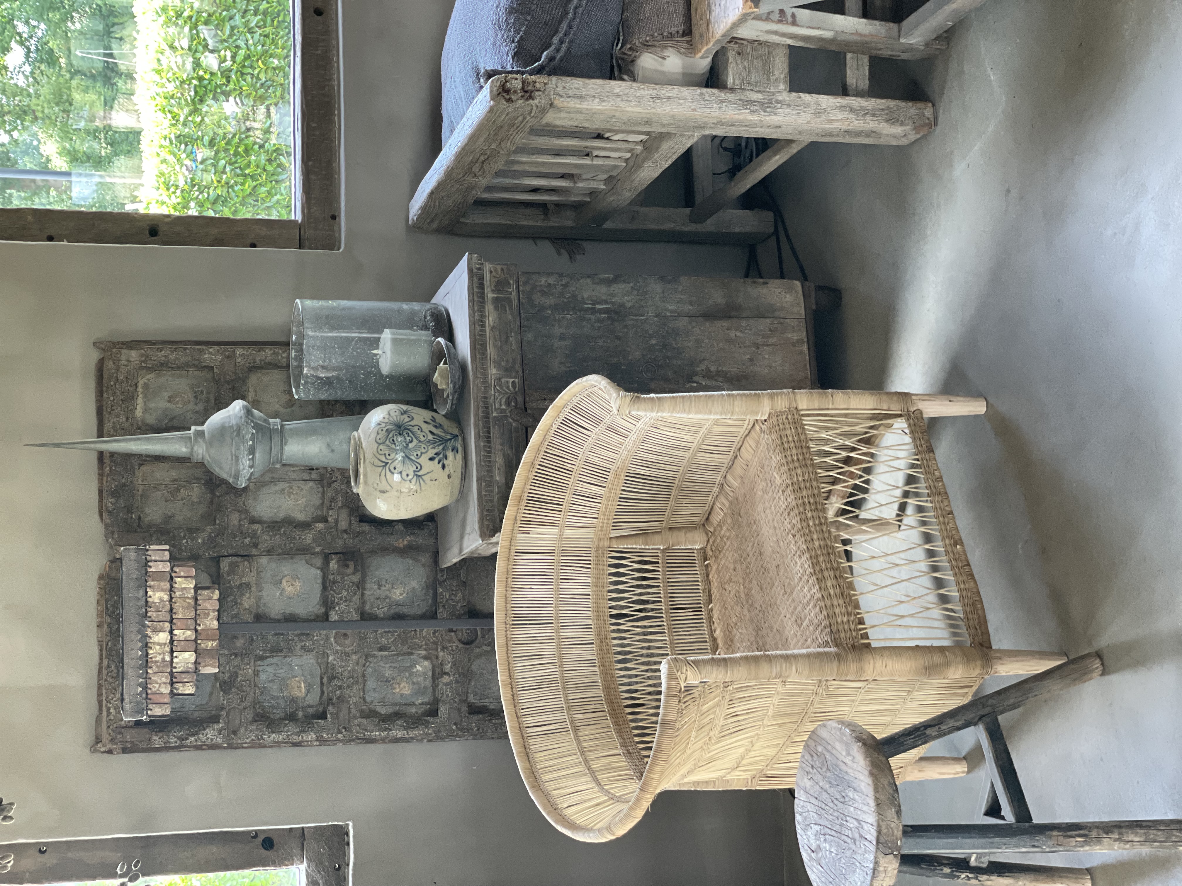 Prachtige naturel rotan rieten stoel Malawi cane chair fauteuil lounge natural landelijk sober Ibiza