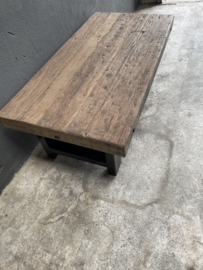 Stoere houten salontafel teakhouten teakhout houten blad 140 x 70 cm bassano ijzeren onderstel landelijk stoer industrieel