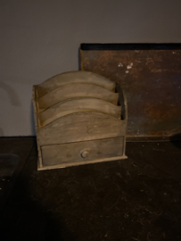 Vergrijsd houten brievenbak postvak postbak landelijk stoer met laatje