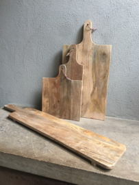 Stoere lange smalle landelijke oude houten hapjesplank 100 cm 1 m stokbroodplank broodplank snijplank landelijk stoer robuust oud hout kaasplank tapas