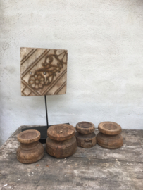 Stoere oude houten klos kandelaar zaaiapparaat oud hout kloskandelaar stompkaars zaaiapparaat hout