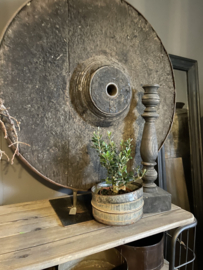 Oud metalen pot potje bloempot bak bakje urban landelijk stoer vintage industrieel
