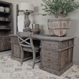 Stoer oud houten bureau schrijftafel werkbank werktafel buro landelijk stoer vintage industrieel robuust met lades 190x70x78 cm