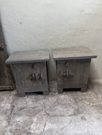 Stoer vergrijsd oud doorleefd houten truckwood kastje nachtkastje nachtkastjes landelijk stoer industrieel vintage hout