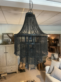 Stoere grote zwarte metalen hanglamp kroonluchter groot ketting kettingen stoer landelijk industrieel vintage