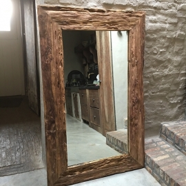 Grove teakhouten spiegel robuust landelijk grof hout groot 140 X 80 cm teakhout vintage