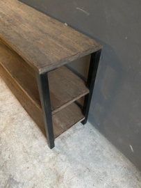 Vergrijsd Houten sidetable sideboard met zwart metalen poten rek schap tvmeubel televisie kast landelijk stoer grijs metaal hout 140 x 40 x H80 cm