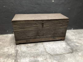 Grote vergrijsd houten kist dekenkist L landelijk stoer industrieel grijs hout 100 x 40 x H50 cm