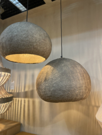 Prachtige organische hanglamp lamp Celmiros grey beige grijs landelijk sober stoer