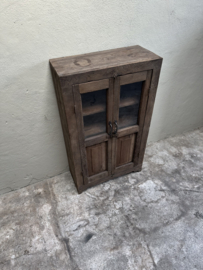 Hele stoere unieke oude vergrijsd houten kast kastje hal keuken servies vitrinekast keukenkast glaskast landelijk 108 x 64 x 29 cm