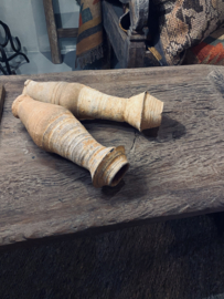 Oude stenen kruikje kruik bodemvondst kruikjes landelijk Oosters decoratie potjes vaasjes flesjes steen oud