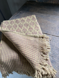 Prachtige vintage handgemaakte plaid camel aubergine terra India 100 % katoen cotton 180 x 140 cm