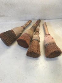 Oude landelijke kwast stoffer borstel landelijk stoer oud hout