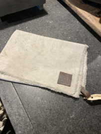 Prachtige shabby linnen doek keukendoek decoratie met leren lusje chalk -n- flax