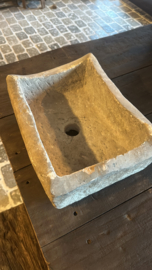 Oude stenen hardstenen wasbak trog schaal kom bak buitenkeuken toilet gootsteen stoer landelijk sober 34x26 H14