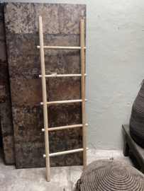 Leuke houten ladder licht hout 170 x 55 cm