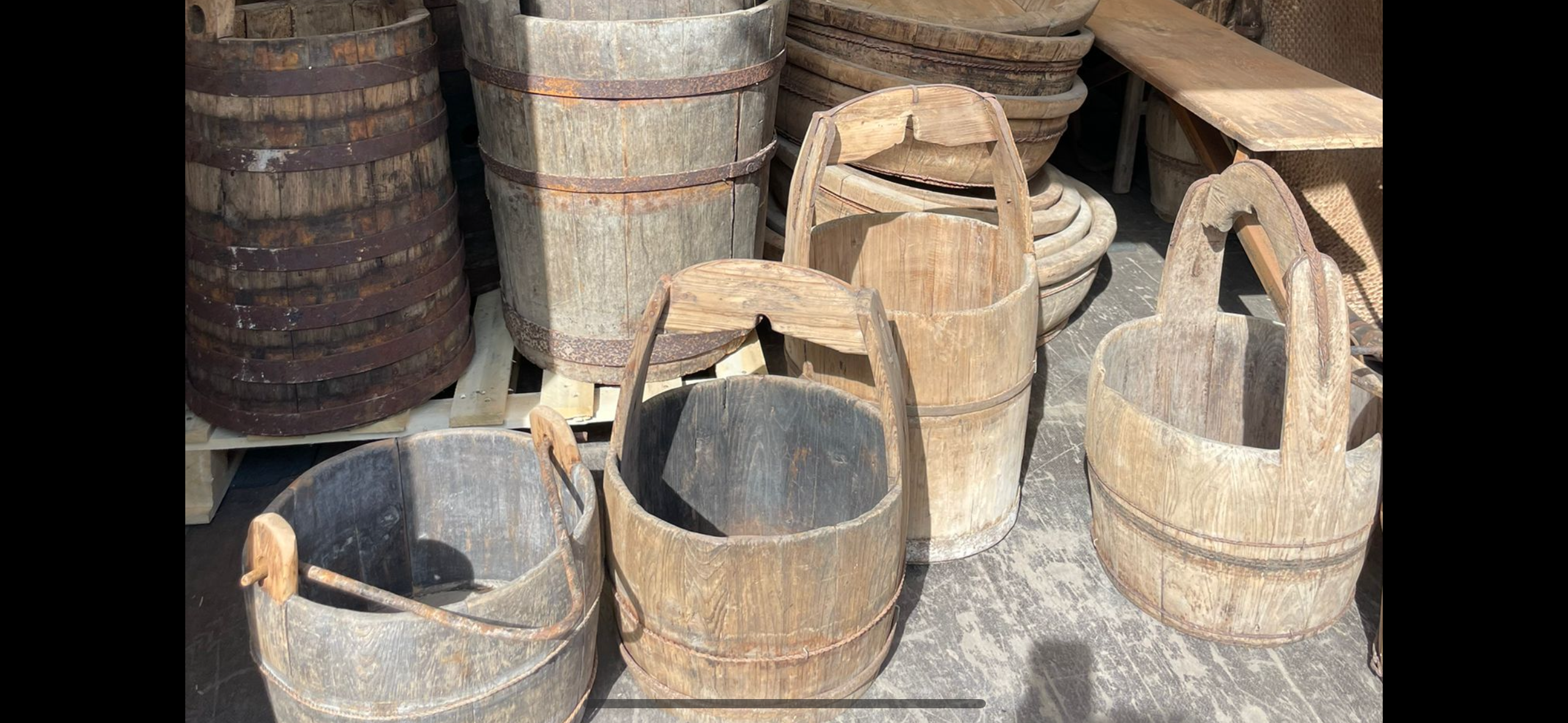 Oude vergrijsd houten emmer emmers vat Ton bak schaal olijfbak landelijk stoer
