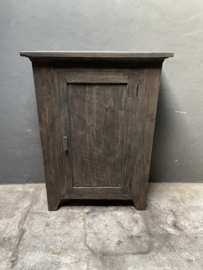 Vintage Oud zwart houten kast meidenkast kastje oud hout 1 deurskast keukenkast halkastje landelijk industrieel