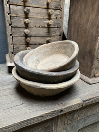 Orginele oude vergrijsd houten schaaltjes bordje bord bordjes plate bakjes schaaltje bakje stoer landelijk