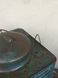 Landelijke oude metalen lantaarn windlicht theelicht blauw blauwe kandelaar metaal vintage industrieel mint mintgroen turkoise