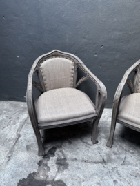 Prachtige oude vergrijsd houten stoel stoelen met jute stoffen zitting armleuning fauteuil landelijk sober shabby chique