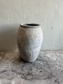 Oud stenen kruik olijfkruik waterkruik pot vaas 75 cm hoog 50 cm doorsnede landelijk antieke pot nr 104