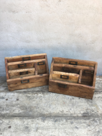 Stoere oude houten organizer postvak postbak landelijk ruw hout urban industrieel hout vintage