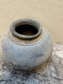 oude grijs stenen kruik pot grijze mega landelijk olijfpot olijfkruik waterkruik 50 cm hoog 57 cm doorsnede nr 51