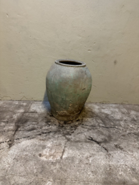 Middel grote oude grijs/groene stenen kruik pot grijze mega landelijk olijfpot olijfkruik waterkruik 68 cm hoog 52 cm doorsnede nr 21