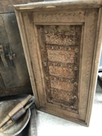 Oud vergrijsd houten paneel wandpaneel wanddecoratie 91 x 60 x 15 cm met metalen details landelijk stoer sober Luik